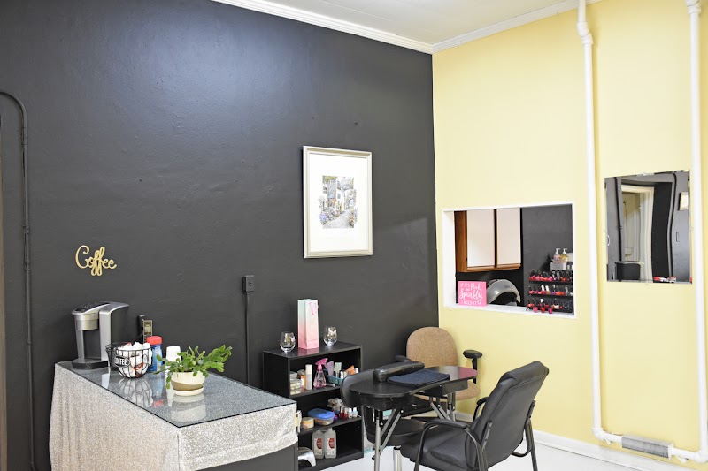 Made To Shine Hair Salon, beauty salon in Ottumwa, IA, photo 4 of 10